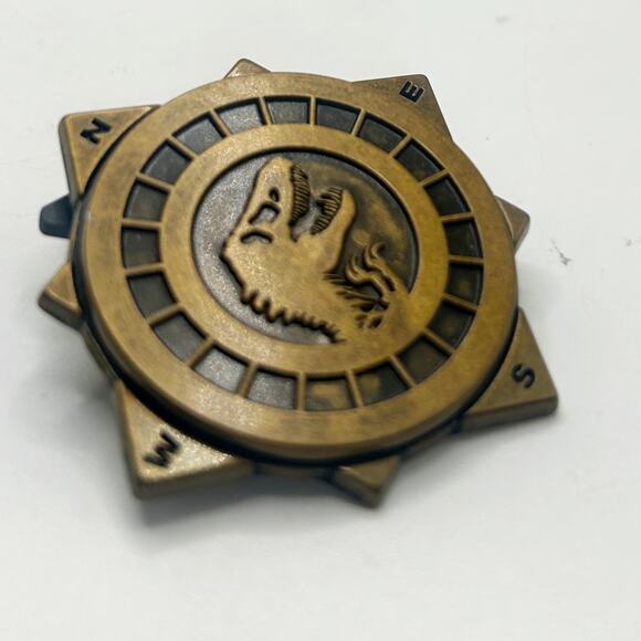 Jurassic World Universal Studios Parks Metal Spinner Pin – Compass Shaped - Picture 2 of 4
